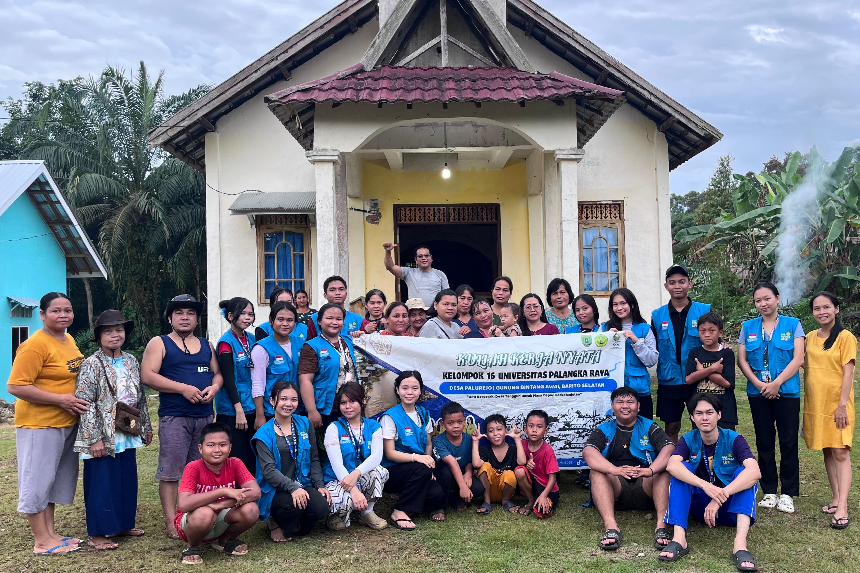 Bersih-Bersih Gereja Hosana